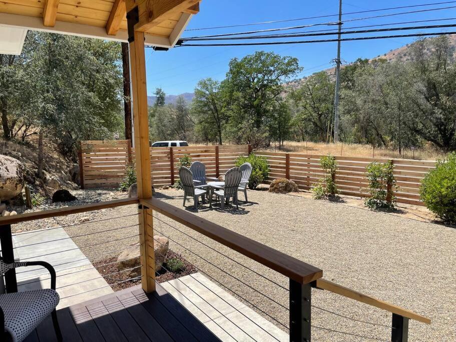 Soleil Luna 2 Miles From Sequoia Park Entrance Three Rivers Exterior photo
